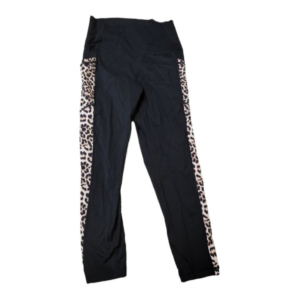 Zyia Capri Leopard Pocket Leggings Size 4